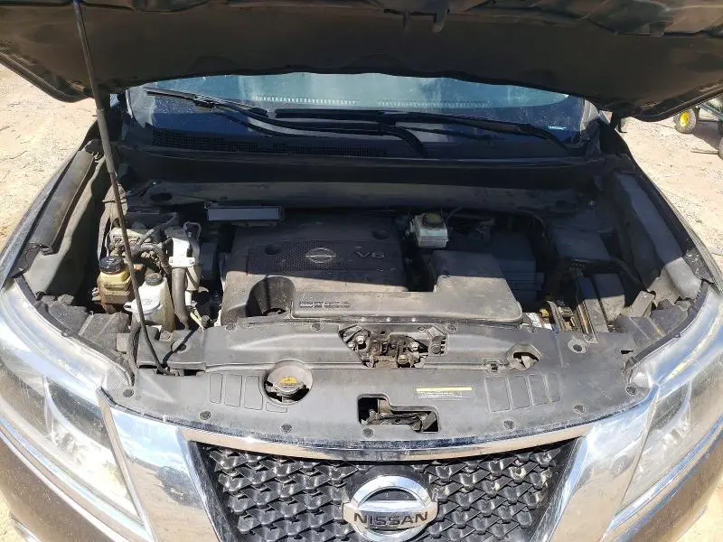 2015 NISSAN PATHFINDER SV  