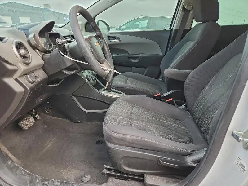 2015 CHEVROLET SONIC LT  