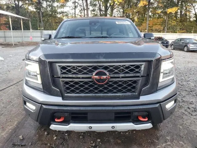 2023 NISSAN TITAN SV  