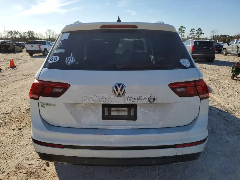 2021 VOLKSWAGEN TIGUAN SE  