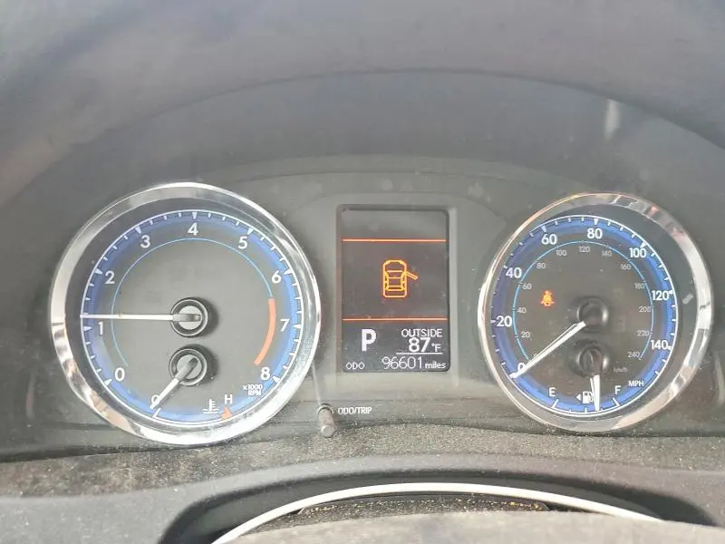 2017 TOYOTA COROLLA LE  