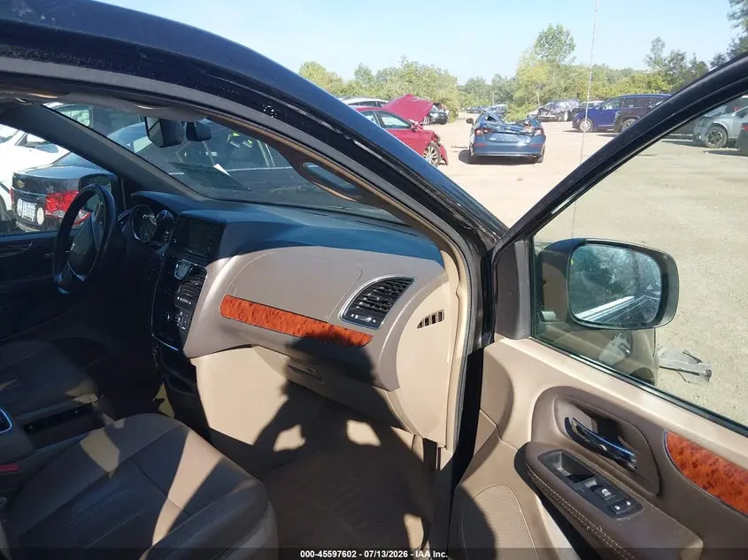 2016 CHRYSLER TOWN & COUNTRY TOURING-L ANNIVERSARY EDITION