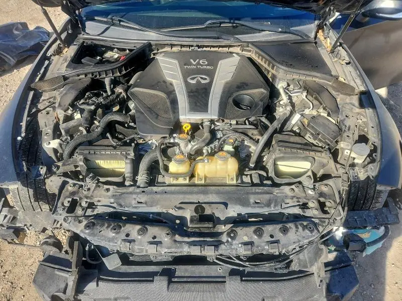 2017 INFINITI Q60 RED SPORT 400  