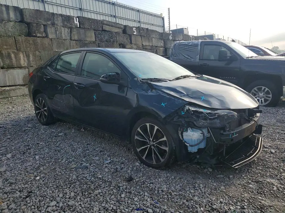 2017 TOYOTA COROLLA SE  
