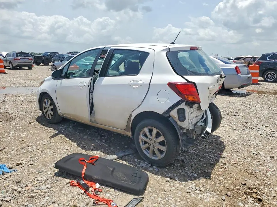 2015 TOYOTA YARIS 5-DOOR LE  