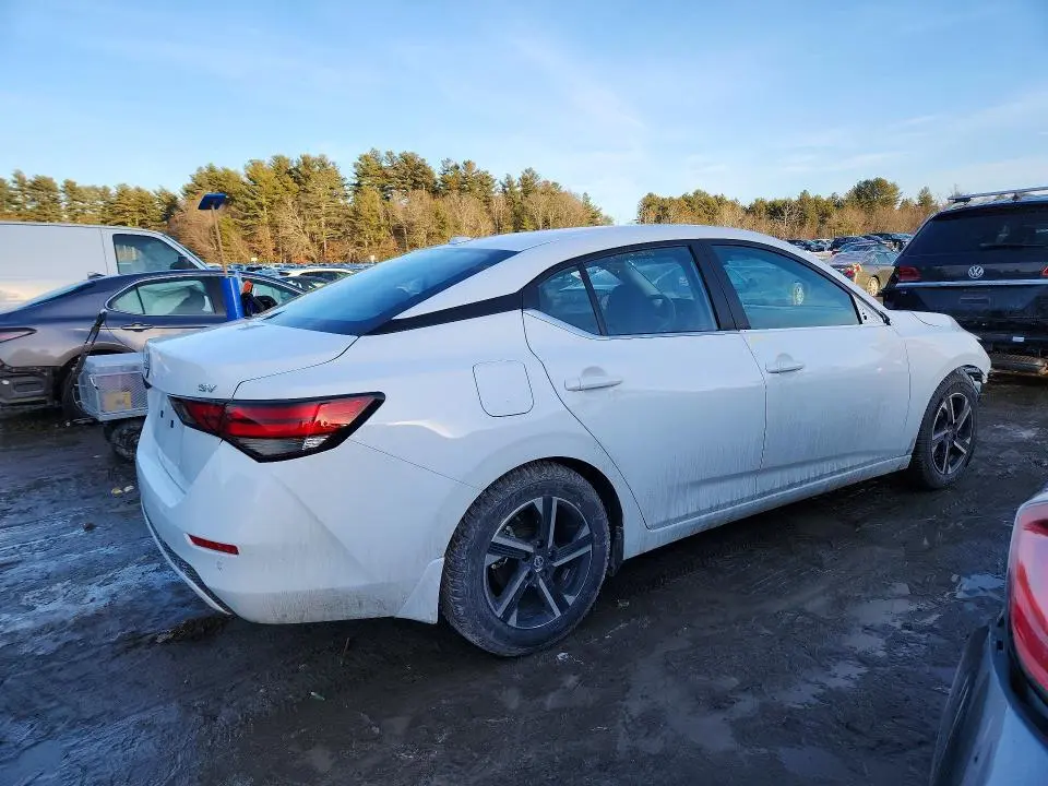 2024 NISSAN SENTRA SV  