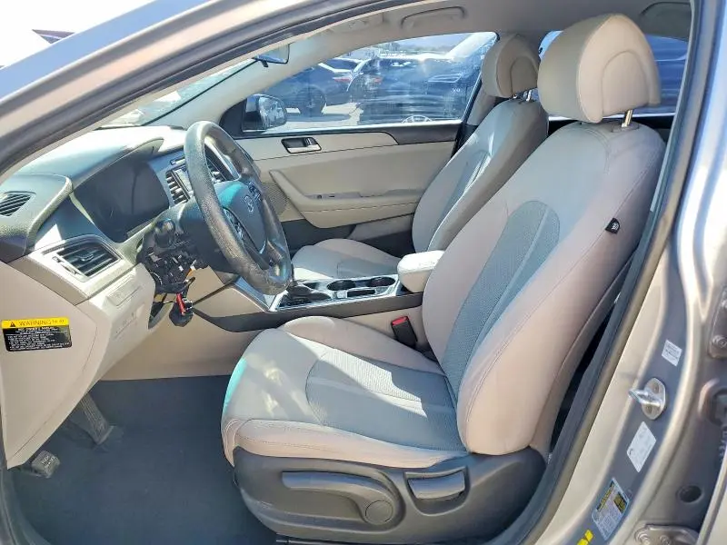 2017 HYUNDAI SONATA SE  