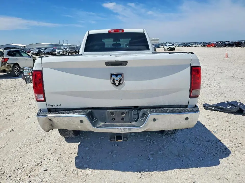 2016 RAM 2500 ST  