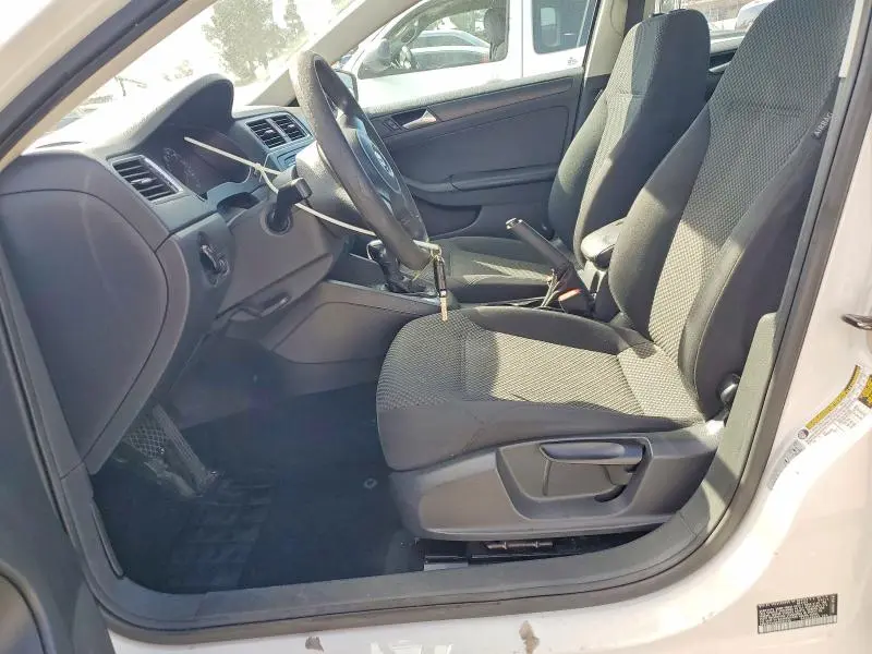 2013 VOLKSWAGEN JETTA BASE  