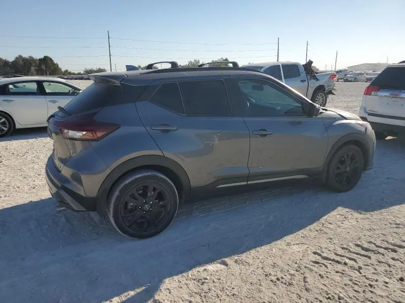 2022 NISSAN KICKS SR  