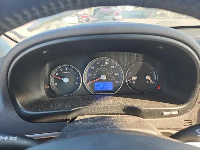 2010 HYUNDAI SANTA FE SE  