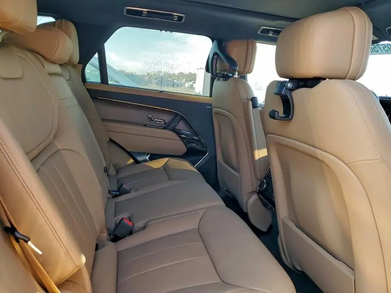 2024 LAND ROVER RANGE ROVER SPORT SE  