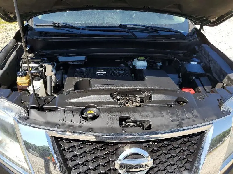 2016 NISSAN PATHFINDER SL  