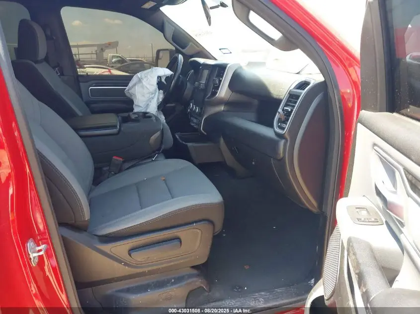 2022 RAM 1500 BIG HORN  4X2 6'4 BOX