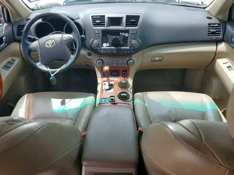 2010 TOYOTA HIGHLANDER LIMITED  