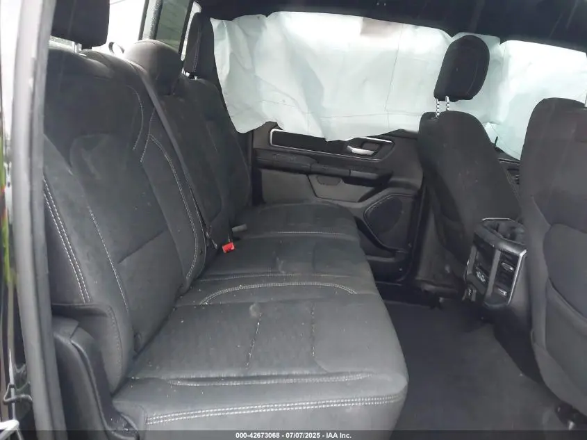 2025 RAM 1500 BIG HORN  4X4 5'7 BOX