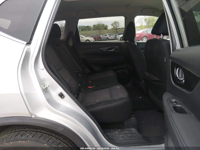 2018 NISSAN ROGUE SV