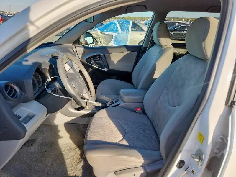 2010 TOYOTA RAV4 BASE  