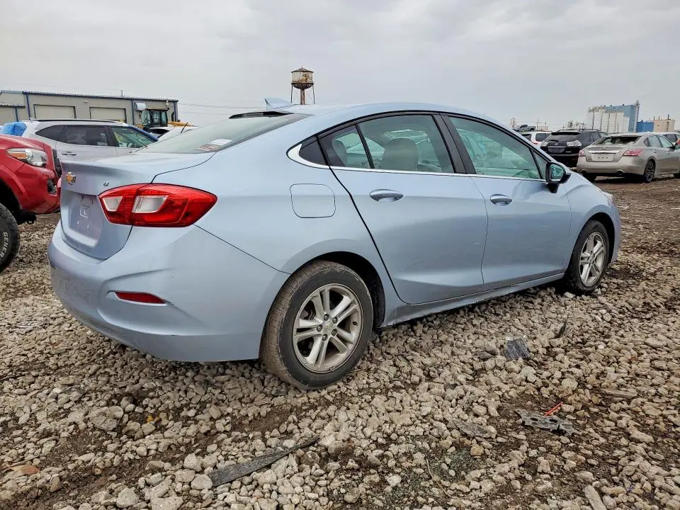 2017 CHEVROLET CRUZE LT  