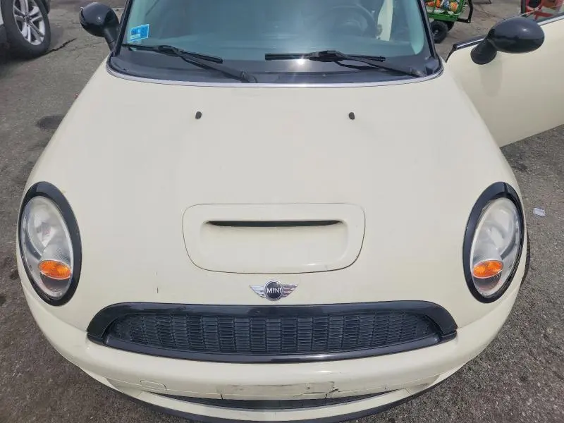2010 MINI COOPER S  
