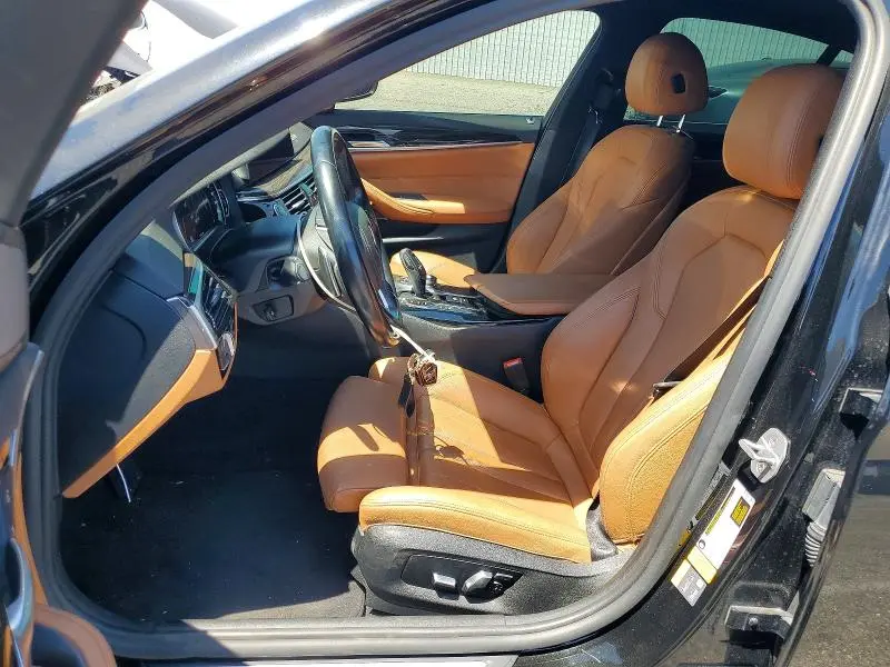 2018 BMW 530E   