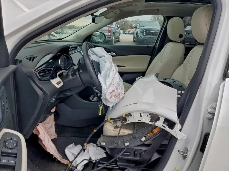 2021 BUICK ENCORE GX ESSENCE  