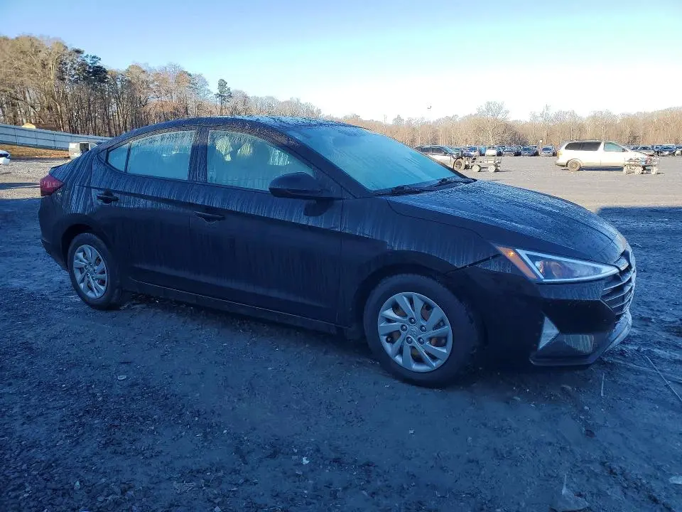 2019 HYUNDAI ELANTRA SE  