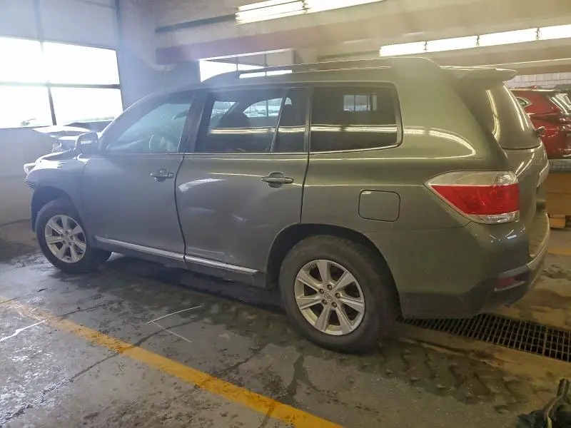 2011 TOYOTA HIGHLANDER BASE  