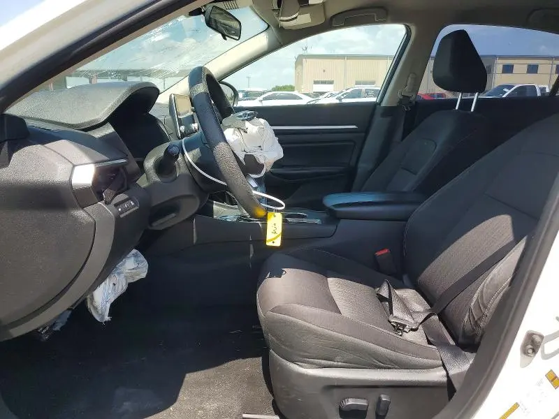 2022 NISSAN ALTIMA SV  