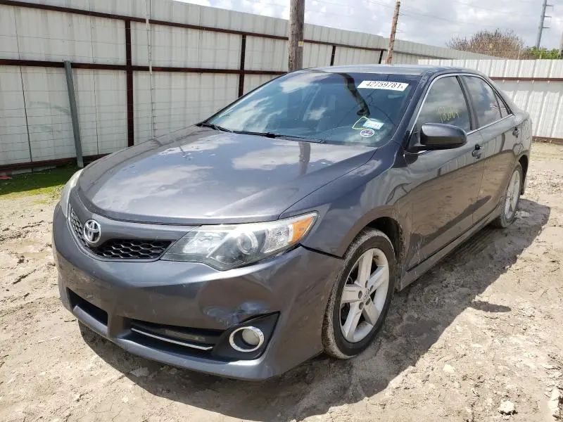 2013 TOYOTA CAMRY L