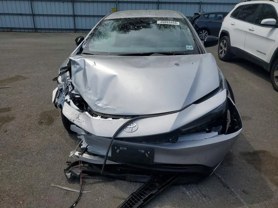 2026 TOYOTA PRIUS LE  