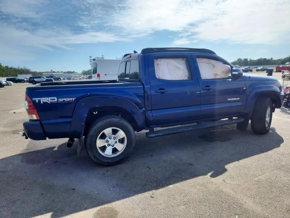 2015 TOYOTA TACOMA V6  