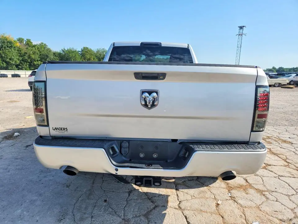 2014 RAM 1500 ST  