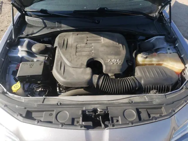 2016 CHRYSLER 300C   