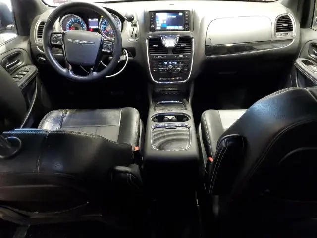 2016 CHRYSLER TOWN & COUNTRY S  