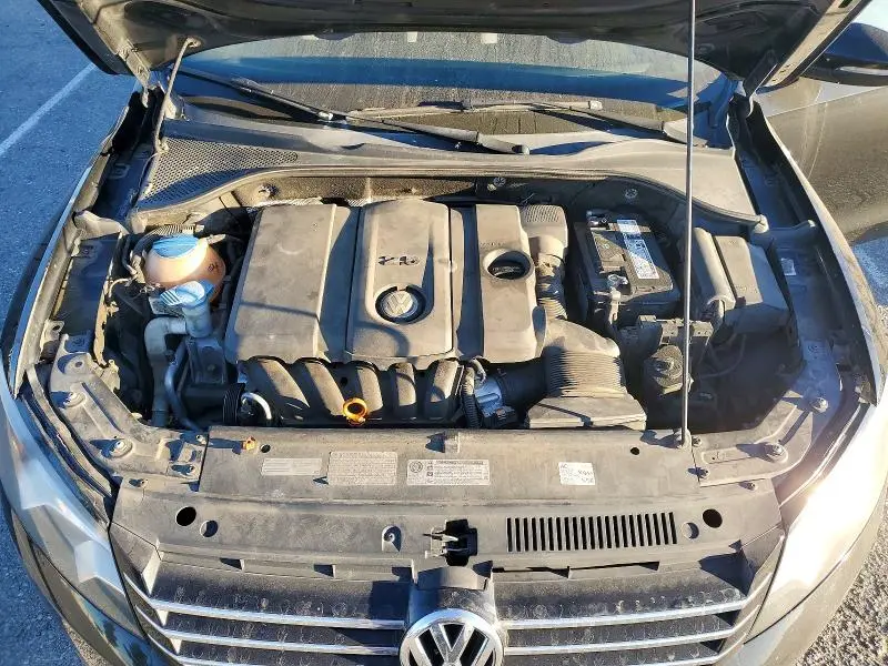 2012 VOLKSWAGEN PASSAT S  