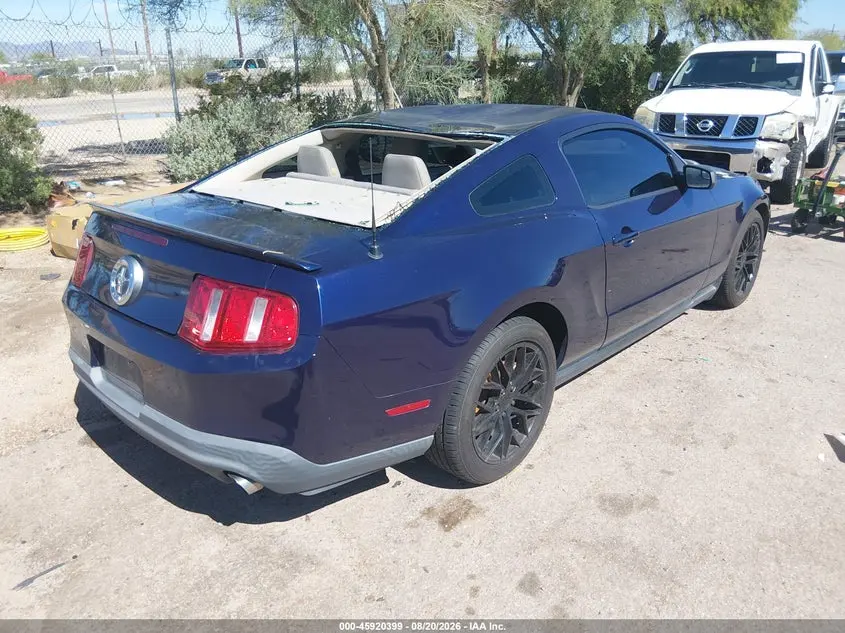 2011 FORD MUSTANG V6