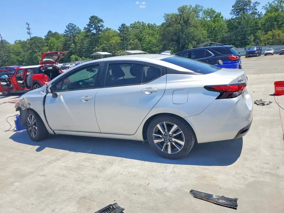 2020 NISSAN VERSA SV  
