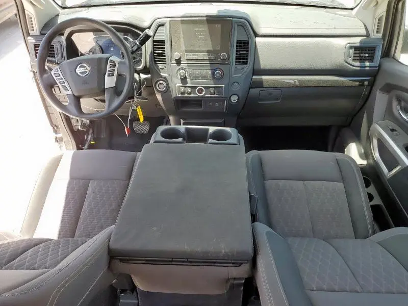 2022 NISSAN TITAN S  