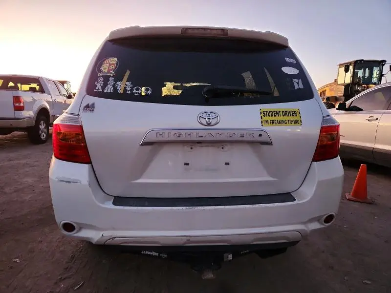 2010 TOYOTA HIGHLANDER LIMITED  