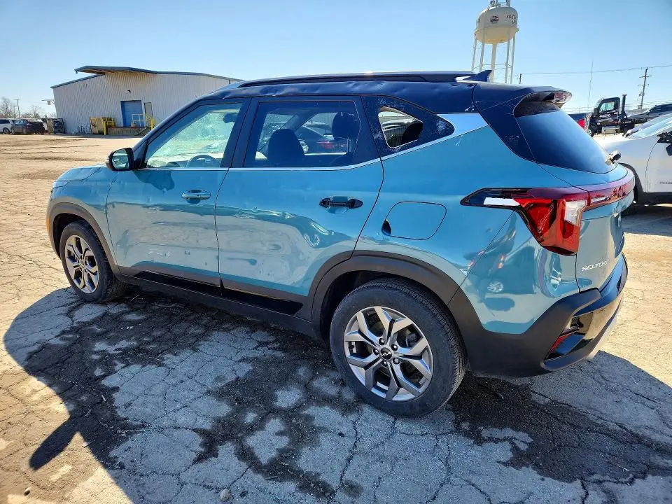 2024 KIA SELTOS S  