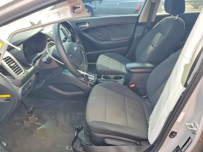 2018 KIA FORTE LX  