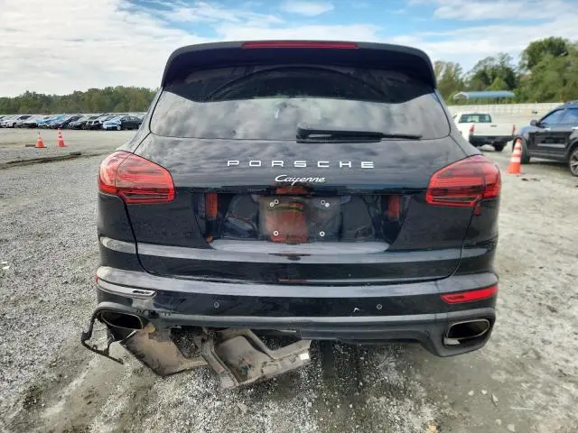 2018 PORSCHE CAYENNE