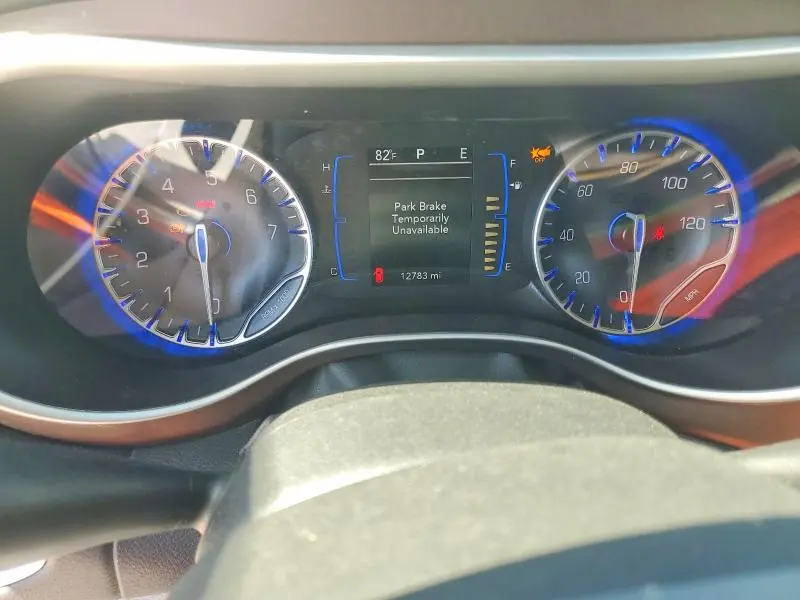 2024 CHRYSLER VOYAGER LX  