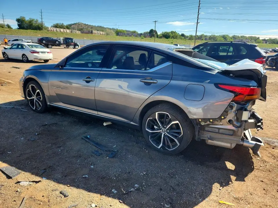 2025 NISSAN ALTIMA SR  
