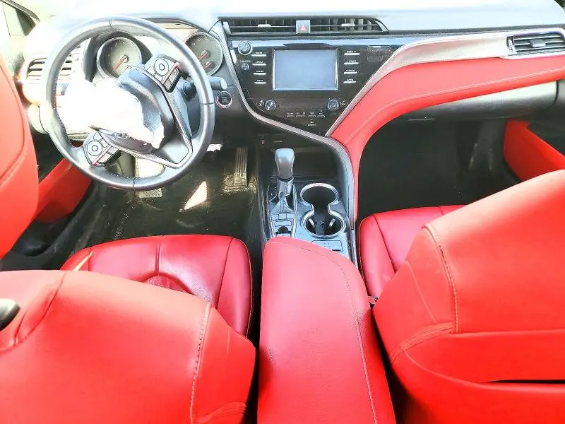2018 TOYOTA CAMRY XSE  