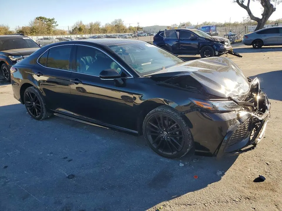 2022 TOYOTA CAMRY XSE  