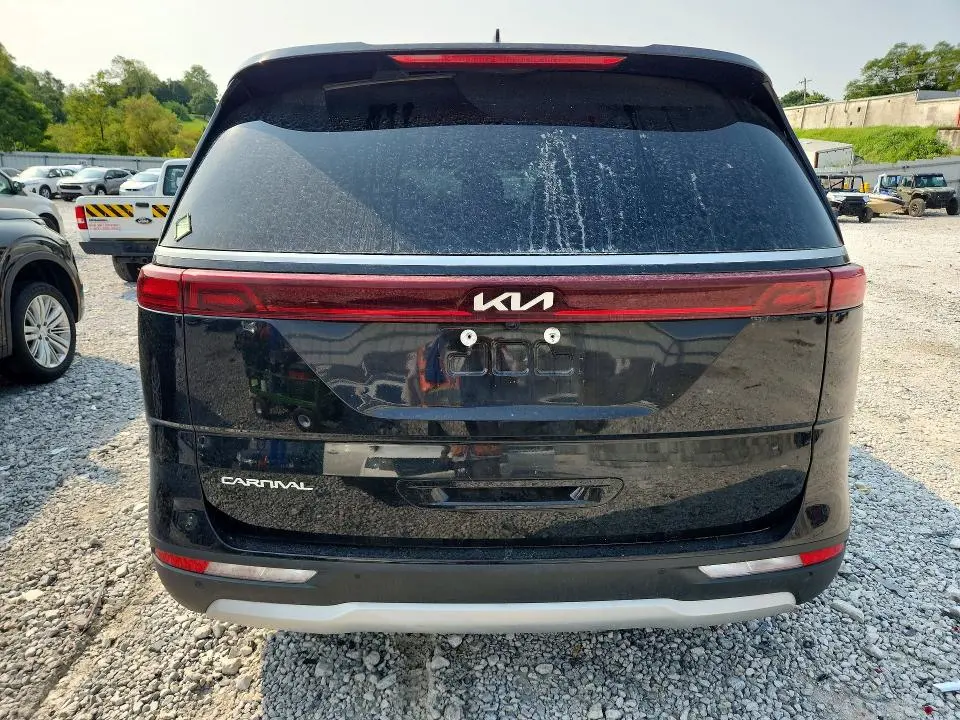 2023 KIA CARNIVAL LX  