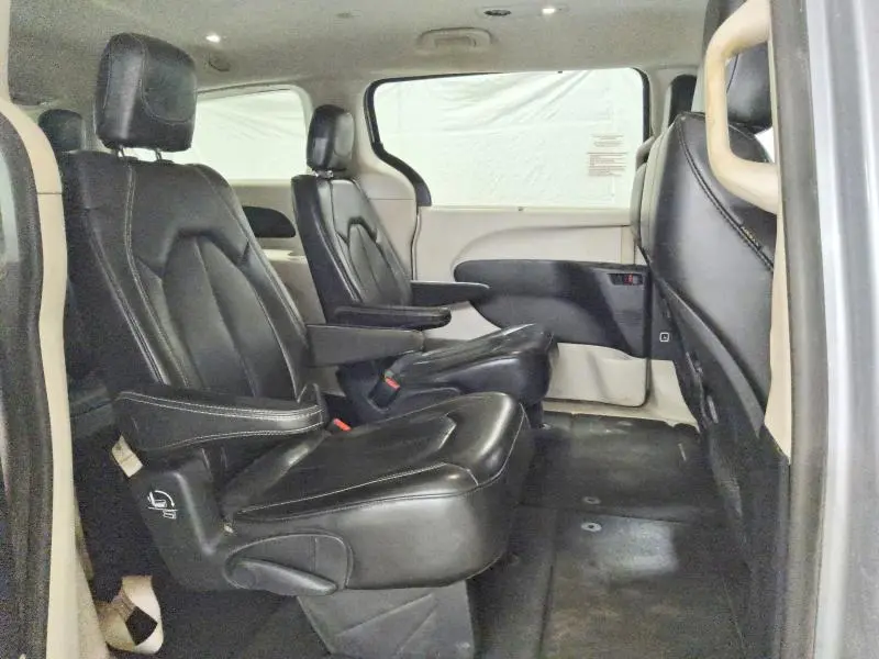 2020 CHRYSLER VOYAGER LXI  