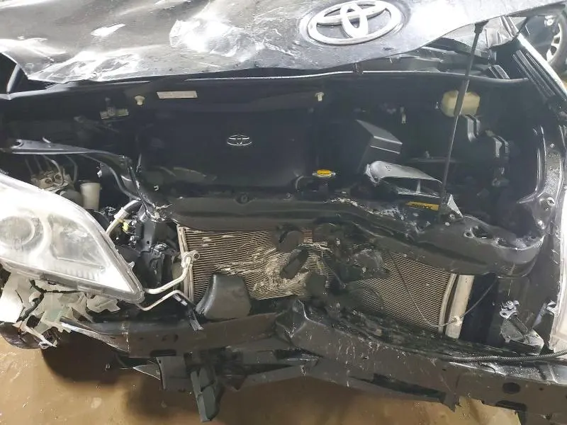 2016 TOYOTA SIENNA XLE 8-PASSENGER  